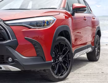 Toyota Corolla Cross with X-Over Package [South Africa] '2021–24