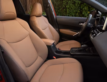 Intérieur 2026 Toyota Corolla Cross XLE AWD [North America] '2025–pr.