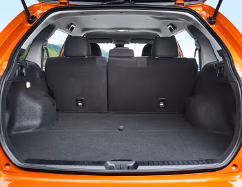 Ambos Toyota Corolla Fielder '10.2017–10.2025
