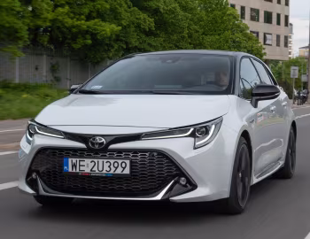 Toyota Corolla Hybrid GR Sport [Worldwide] '2019–22