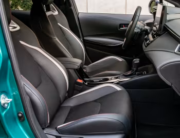 Interior Toyota Corolla HEV GR Sport Touring Sports [EU-spec] '2024–pr.