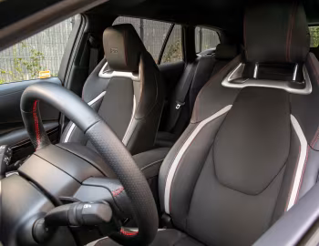 Interior Toyota Corolla HEV GR Sport Touring Sports [EU-spec] '2024–pr.