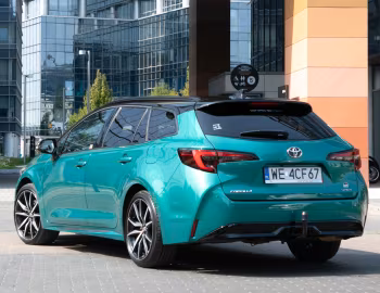 Toyota Corolla HEV GR Sport Touring Sports [EU-spec] '2024–pr.
