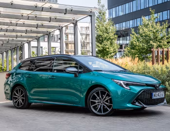 Toyota Corolla HEV GR Sport Touring Sports [EU-spec] '2024–pr.