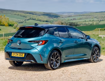 Toyota Corolla HEV Hatchback [UK-spec] '2024–pr.