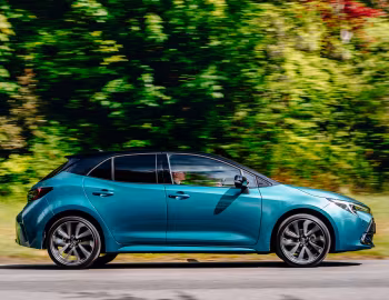 Toyota Corolla HEV Hatchback [UK-spec] '2024–pr.