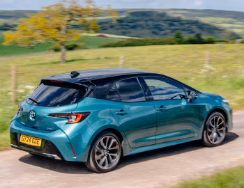 Toyota Corolla HEV Hatchback [UK-spec] '2024–pr.