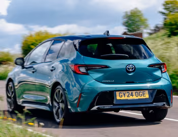 Toyota Corolla HEV Hatchback [UK-spec] '2024–pr.