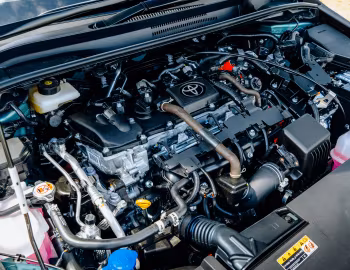 Bajo el capó Toyota Corolla HEV Hatchback [UK-spec] '2024–pr.