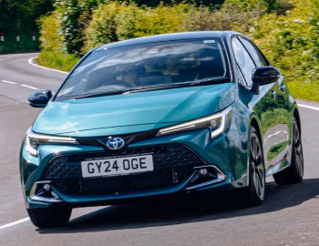 Toyota Corolla HEV Hatchback [UK-spec] '2024–pr.