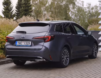 Toyota Corolla HEV Touring Sports [EU-spec] '2024–pr.