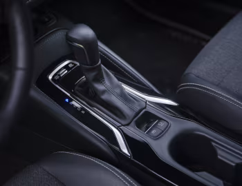 Interior Toyota Corolla HEV Touring Sports [EU-spec] '2024–pr.
