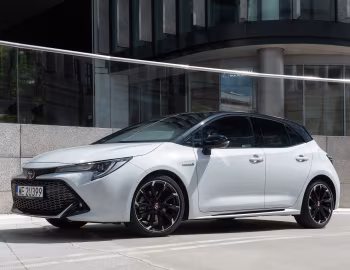 Toyota Corolla Hybrid GR Sport [Worldwide] '2019–22