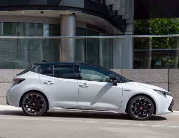 Toyota Corolla Hybrid GR Sport [Worldwide] '2019–22