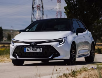 Toyota Corolla Hybrid GR Sport Hatchback [EU-spec] '2023–pr.