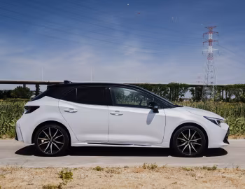 Toyota Corolla Hybrid GR Sport Hatchback [EU-spec] '2023–pr.