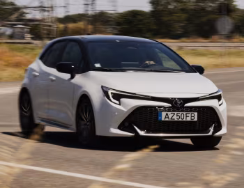 Toyota Corolla Hybrid GR Sport Hatchback [EU-spec] '2023–pr.