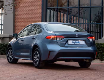 Toyota Corolla Hybrid Sedan [South Africa] '2021–22