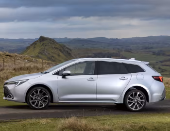 Toyota Corolla Hybrid Touring Sports [UK-spec] '2023–24