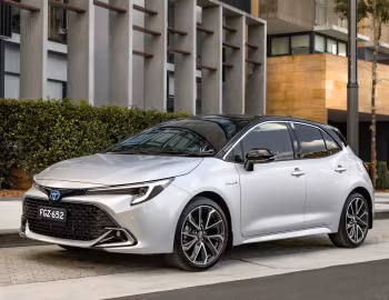 Toyota Corolla Hybrid ZR Hatch [Australia] '2022–pr.