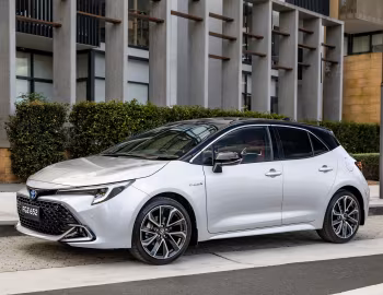 Toyota Corolla Hybrid ZR Hatch [Australia] '2022–pr.