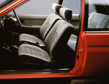 Interior Toyota Corolla II 3door 1300 Lime [Japan] (E-EL30) '05.1986–05.1988