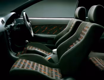 Interior Toyota Corolla Levin BZ-R (AE111) '04.1997–07.2000