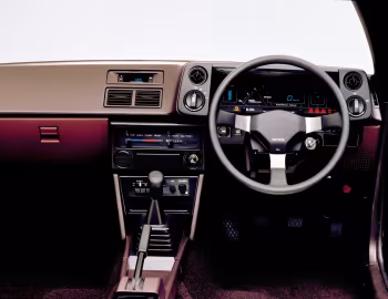 Panel frontal Toyota Corolla Levin GT-Apex 3-door (AE86) '05.1983–04.1985