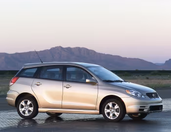 2003–04 Toyota Corolla Matrix XR (E130) '2002–04