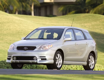 2003–04 Toyota Corolla Matrix XRS (E130) '02.2002–04
