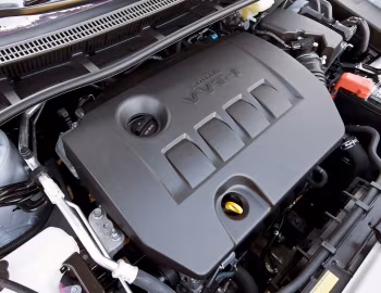 Bajo el capó 2011–13 Toyota Corolla S [North America] (E140) '2010–13