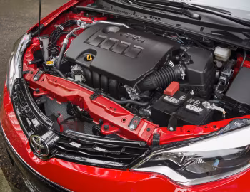 Bajo el capó 2015 Toyota Corolla S "50th Anniversary" [Canada] '2014