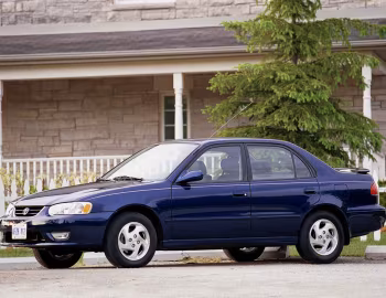 2001–02 Toyota Corolla S Sedan [North America] '2000–02