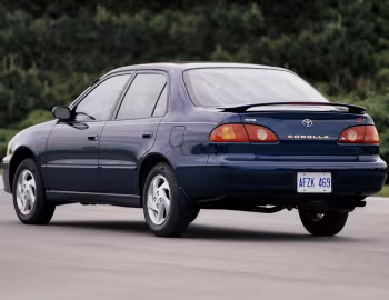2001–02 Toyota Corolla S Sedan [North America] '2000–02