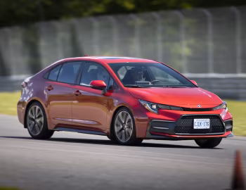 2020–22 Toyota Corolla SE Sedan [North America] '2019–22