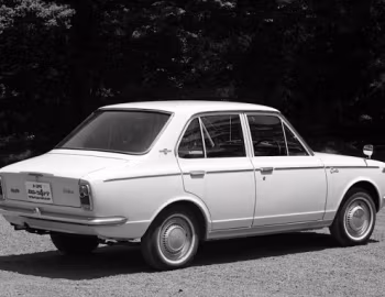 Toyota Corolla 4-door Sedan Deluxe [Japan] (KE10-FD) '05.1967–03.1968