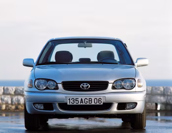 Toyota Corolla Sedan '1999–2001