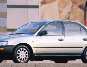Toyota Corolla Sedan [EU-spec] '1992–97