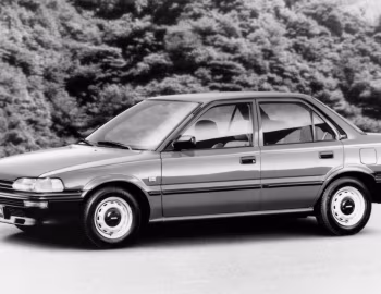 Toyota Corolla Sedan [EU-spec] '1987–91
