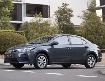 Toyota Corolla Sedan Ascent [Australia] '2017–19
