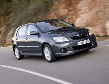 Toyota Corolla T-Sport 5-door '2004–07