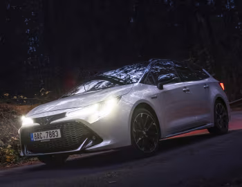Toyota Corolla Touring Sports Hybrid GR Sport [EU-spec] '2020–22