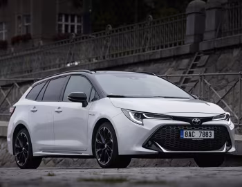 Toyota Corolla Touring Sports Hybrid GR Sport [EU-spec] '2020–22