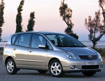 Toyota Corolla Verso '2001–04