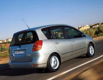 Toyota Corolla Verso '2001–04