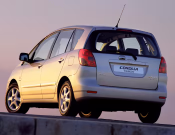 Toyota Corolla Verso '2001–04