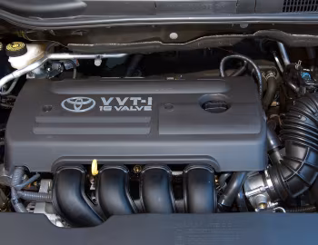 Bajo el capó Toyota Corolla Verso [South Africa] '2004–07