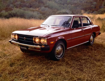 1974–77 Toyota Corona 4-Door Sedan [North America] (RT104/RT105) '1973–77
