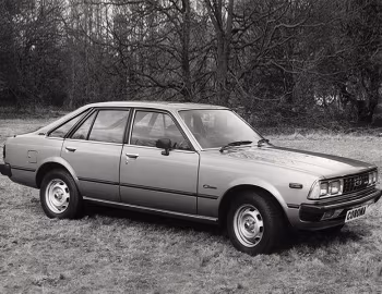 Toyota Corona Liftback [UK-spec] '1978–82