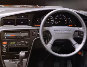 Panel frontal Toyota Corona Sedan [Japan] (T170) '1987–92